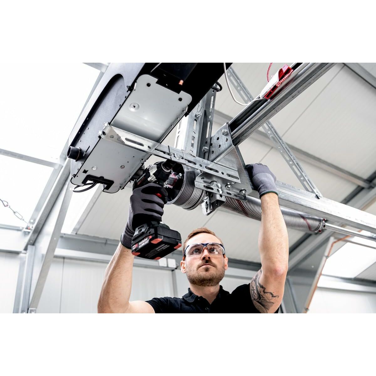 V11H9CDEA57670EA4D0F5C5F31698096742FR7234289P10