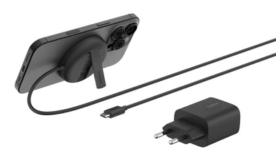 Belkin Charger Wireless WIA011KQBK Headphones Smartphone Black USB Charging Fast Indoor — image 1