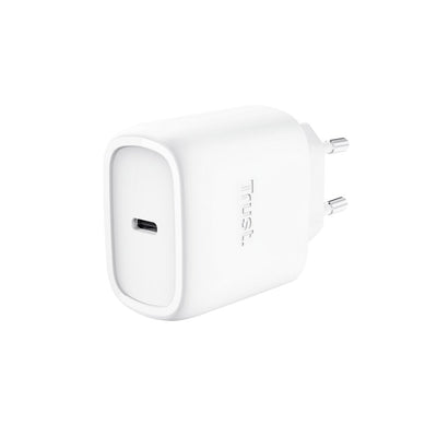 Trust Wall Charger GaN Maxo 45W 1x USB Type-c Includes USB Cable Type-c 45W — image 1